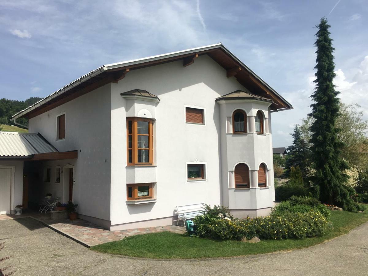 Sonnwiesen Strasse 1/85 Ferndorf Esterno foto